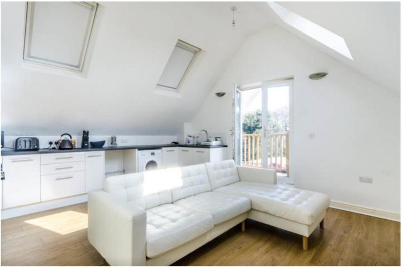 2-Bed Loft Apartment For 5Ppl With Private Parking Beckenham Exterior foto
