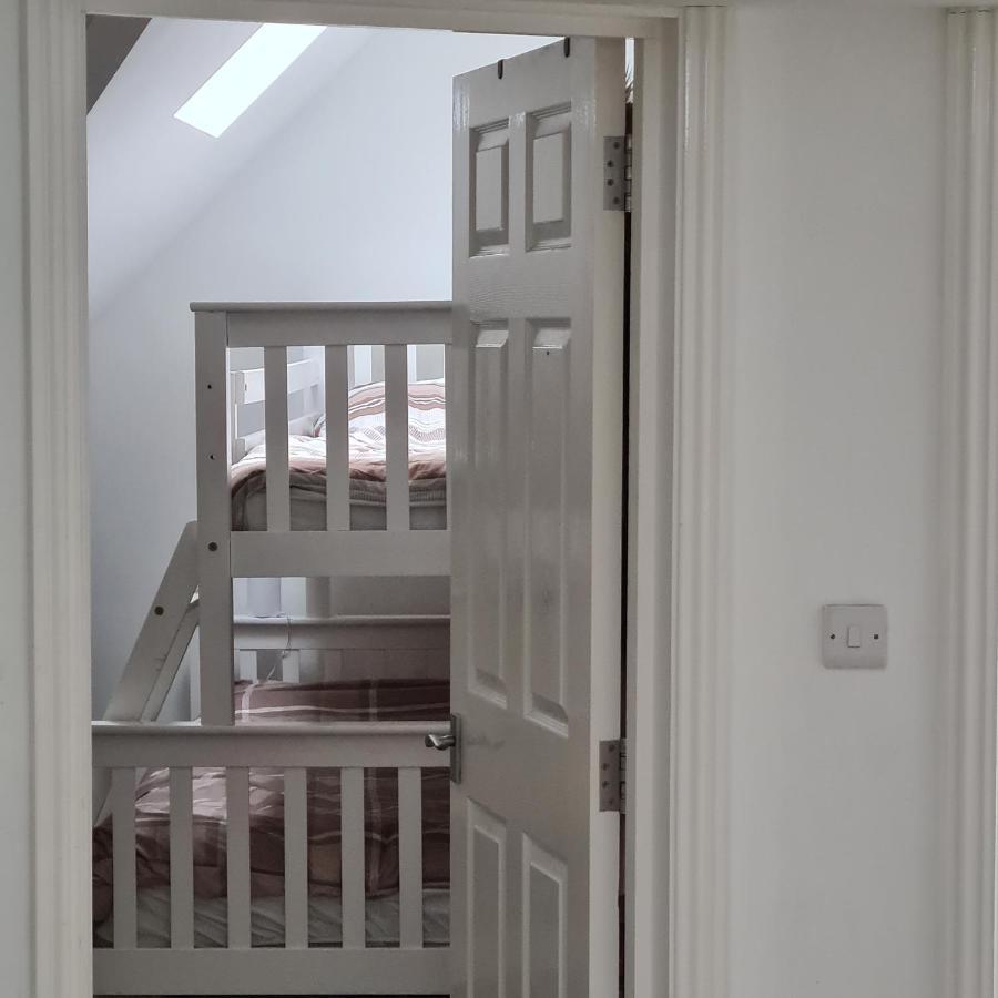 2-Bed Loft Apartment For 5Ppl With Private Parking Beckenham Exterior foto